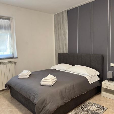 Serravalle Shop&Stay Serravalle Scrivia Kültér fotó
