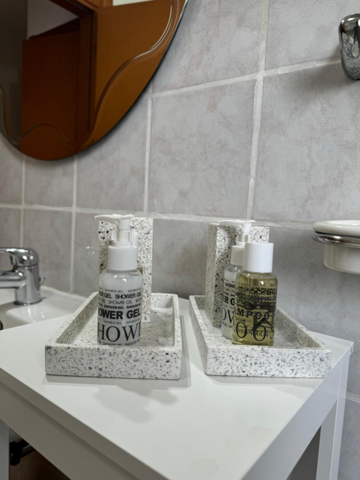 Serravalle Shop&Stay Serravalle Scrivia Kültér fotó